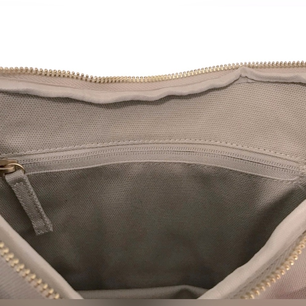 Elegant Cream Shoulder Bag — image 6 of 8